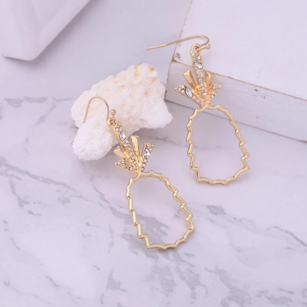 *1 LEFT*Crystal Accented Golden Pineapple Earrings - Picture 3 of 5